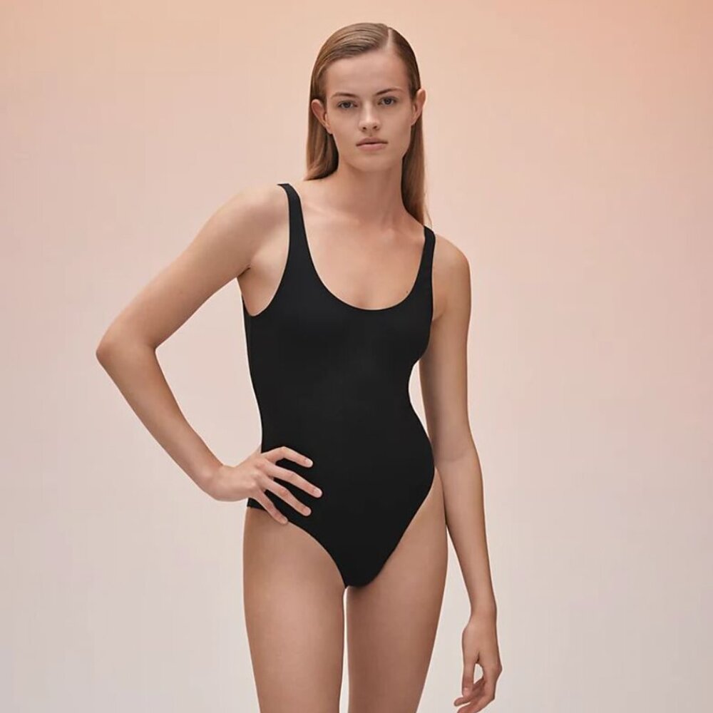 Hermes Black Vamp Low Back Super Flattering Swimsuit FR36